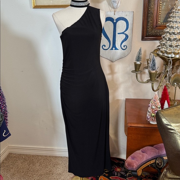 Laundry By Shelli Segal Dresses & Skirts - Laundry By Shelli Segal Black One-Shoulder Dress